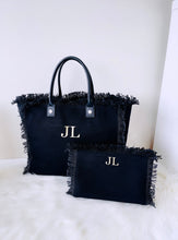 Load image into Gallery viewer, Black Tassel Clutch
